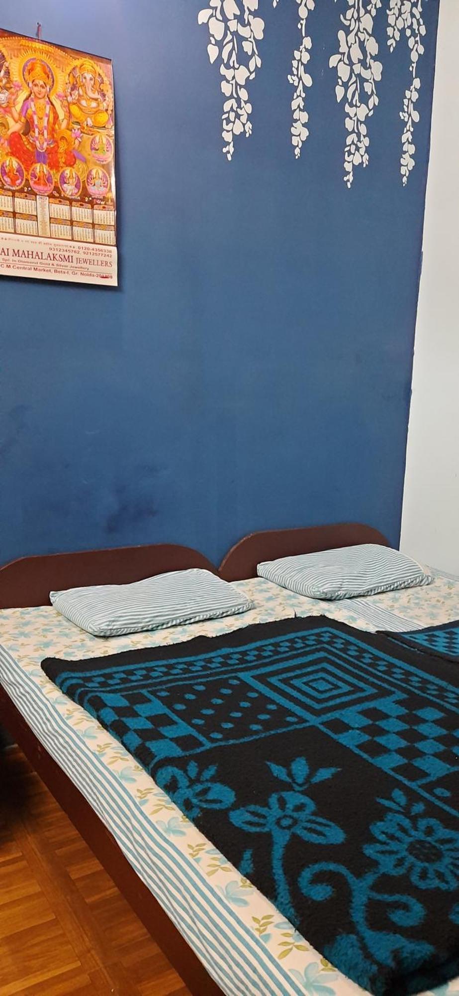 Balaji Guest House - Home Stay グレーター・ノイダ エクステリア 写真