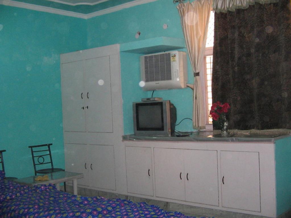 Balaji Guest House - Home Stay グレーター・ノイダ 部屋 写真